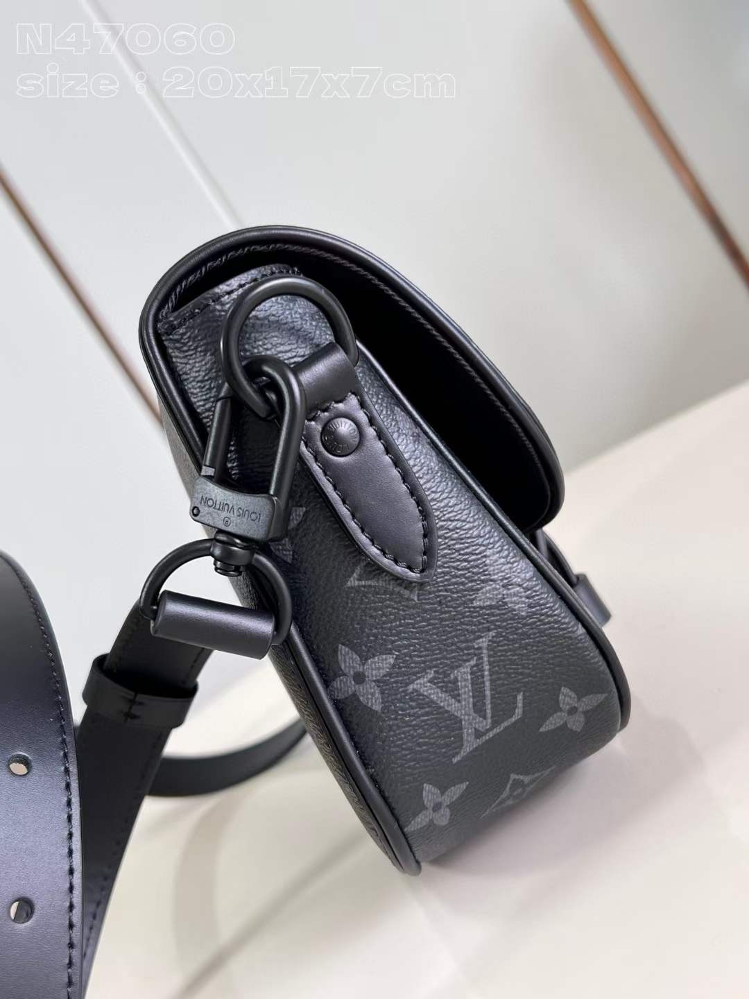 mmexport1717744858560.jpg